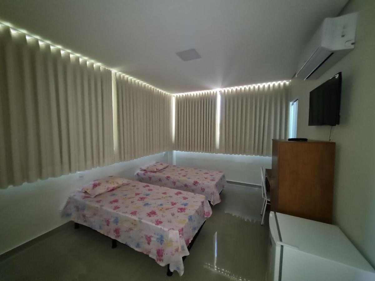 Hotel Pousada Avelar Ribeirão das Neves Exterior foto