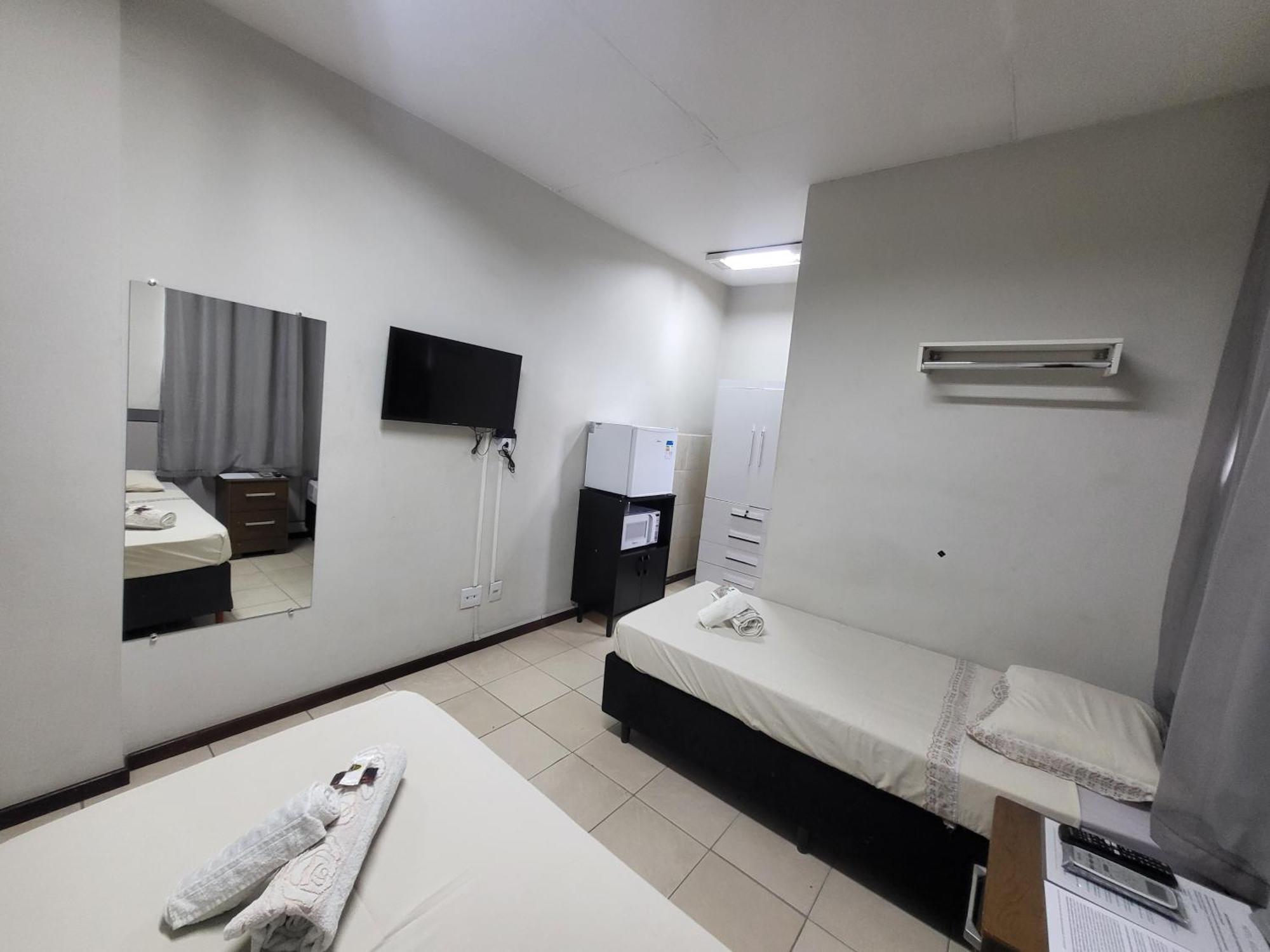 Hotel Pousada Avelar Ribeirão das Neves Exterior foto